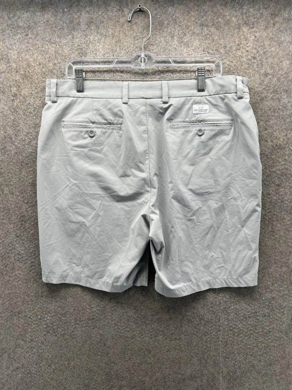 Vineyard Vines Breaker Shorts Men 36 Gray Chino Flat Front Golf Performance